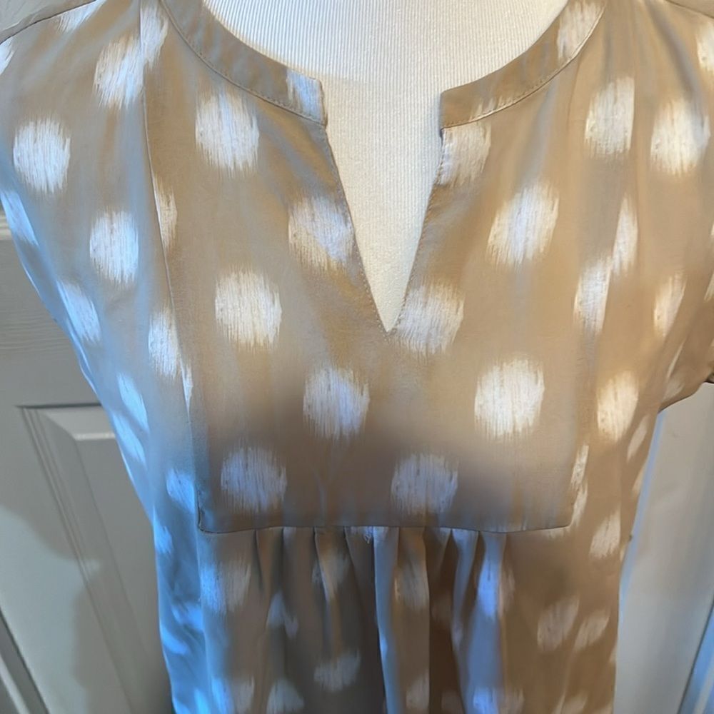 Liz Claiborne Sleeveless Semi Sheer Blouse Size Medium Like New. WT213 - Picture 5 of 5